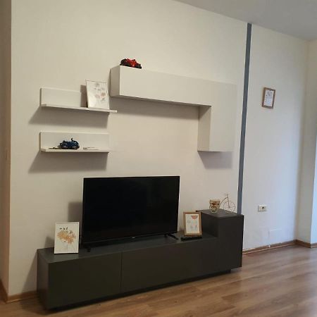 Heris'S Apartment Тирана Екстериор снимка